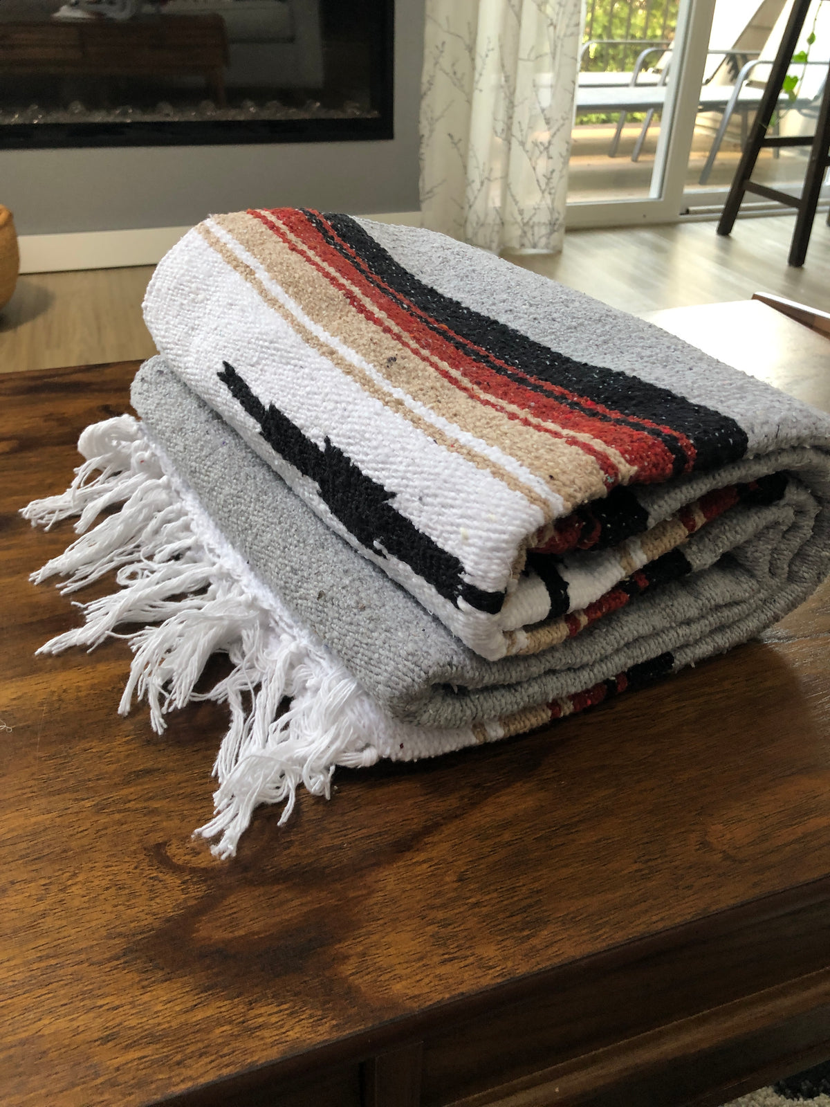 Origo Halyn Grey Baja Diamond Throw – Halyn Clothing
