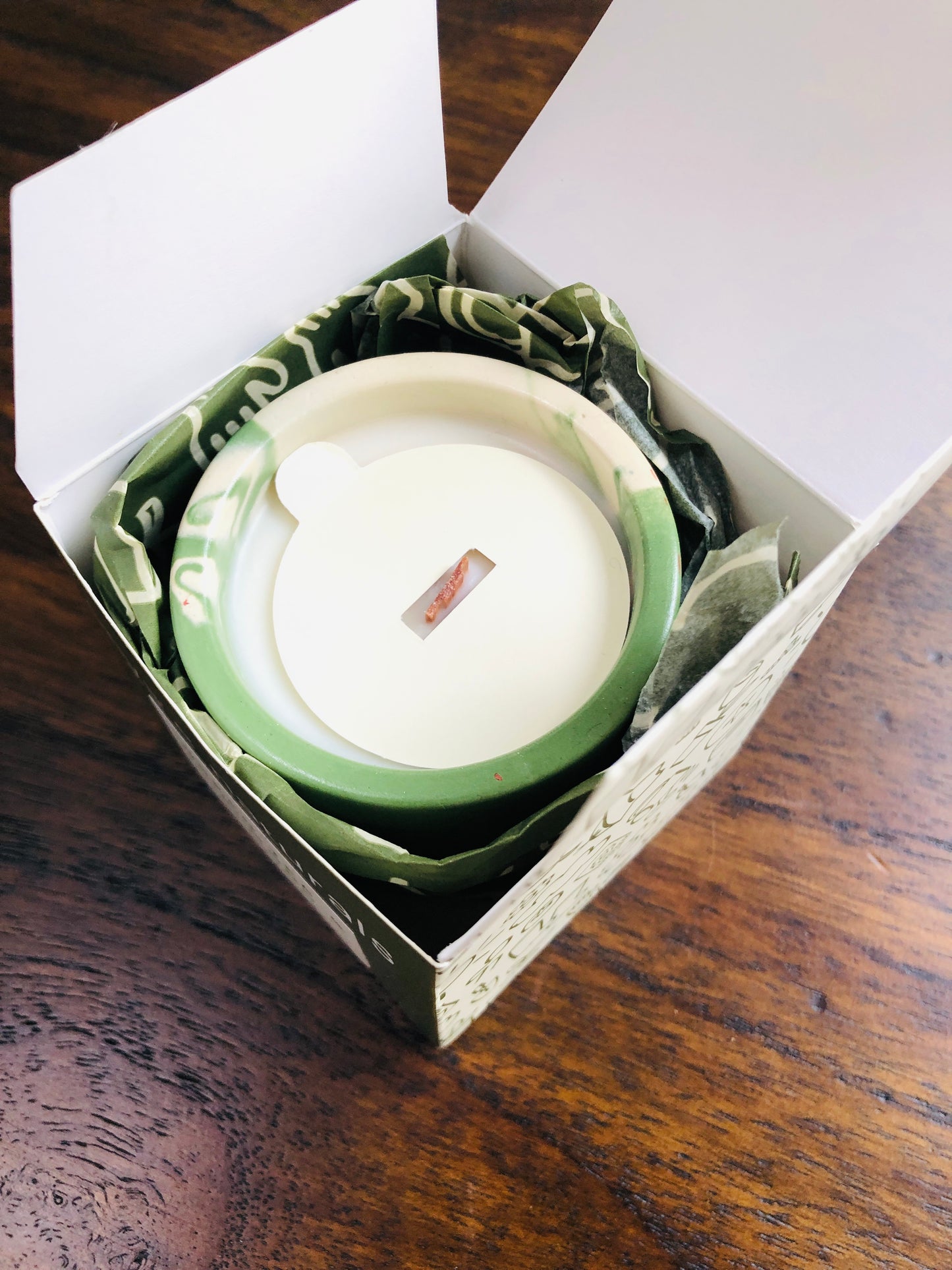 Green Tea & Almond Candle