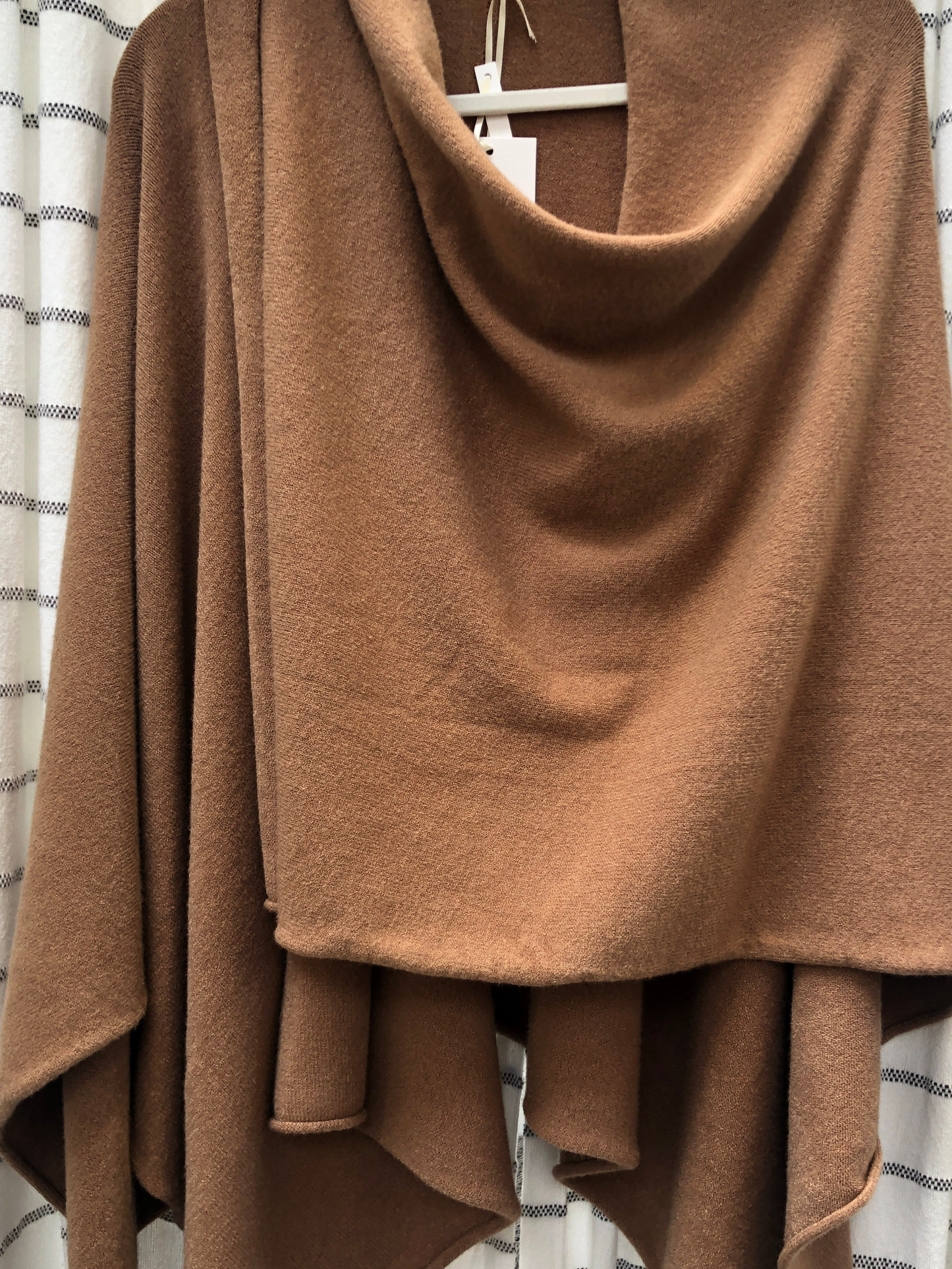 Camel Cardi